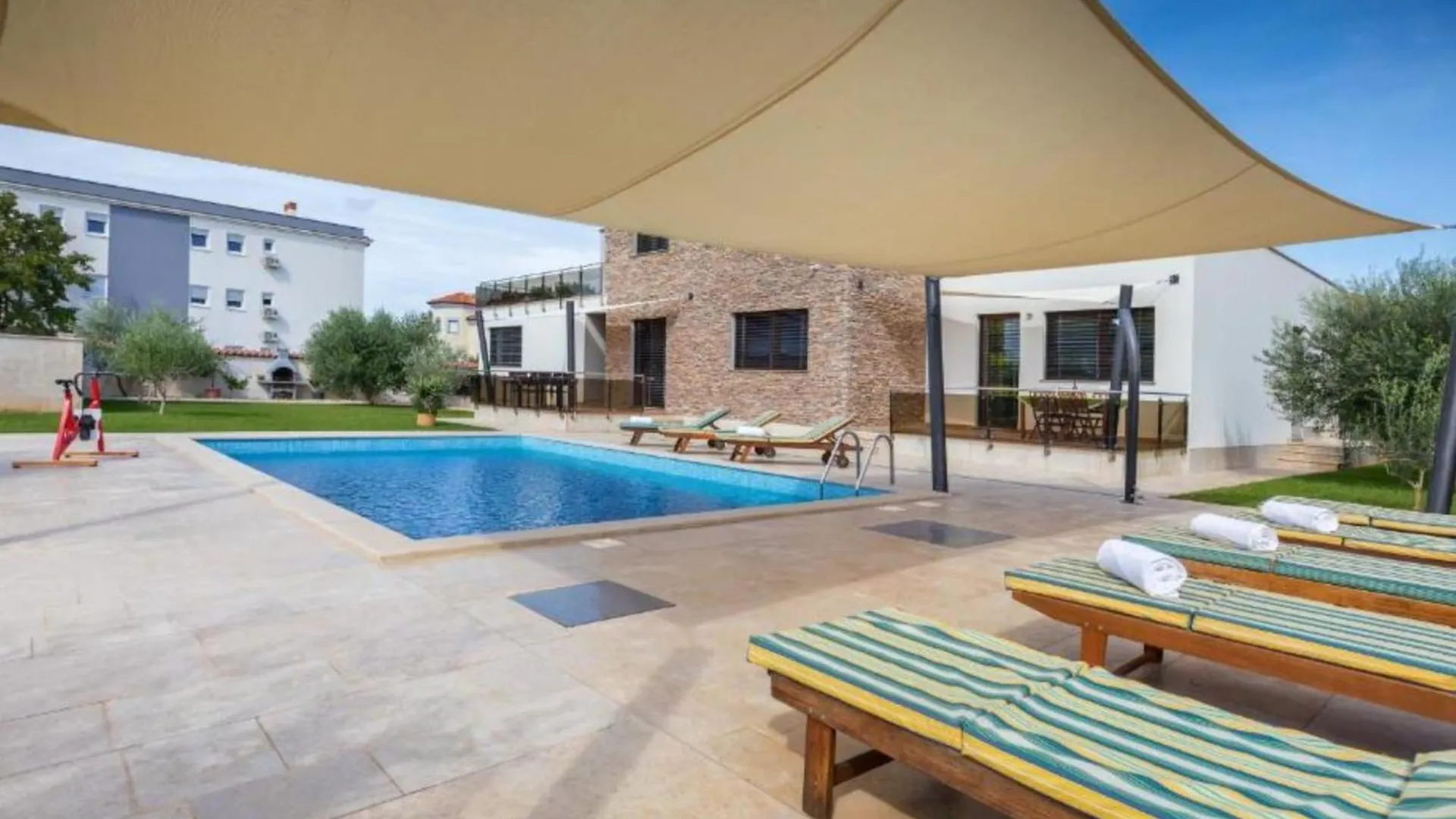Villa Casa Gigi With Swimming Pool - Four Bedroom Villa Medulin